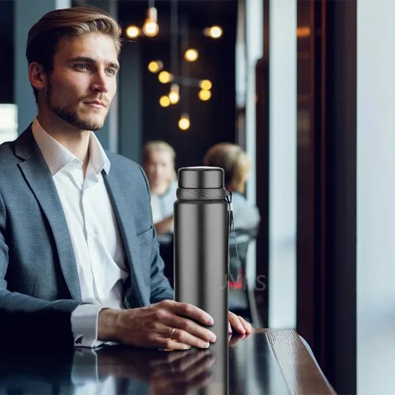 "Premium 1L Insulated Water Bottle - Keep Drinks Hot/Cold all Day!"